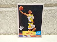 Front of Kevin Durant rookie basketball card showing action photo in Seattle SuperSonics uniform, jersey #35