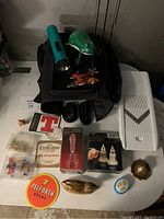 Overview of the lot showing all included items arranged on a white surface for clear viewing.