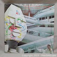 Front cover artwork showing futuristic robot and architectural design.