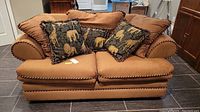 Front view of sofa with cushions