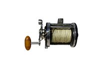 Side view of Penn Surfmaster No.200 fishing reel showing fishing line spooled on spool and wooden handle knob.