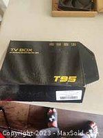 Closed box of T95 TV box with visible model name printed on top