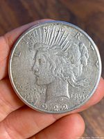 Obverse side showing Lady Liberty with sunburst crown and the year 1922.