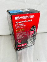 Box front showing Motomaster branding, hydraulic jack info and capacity