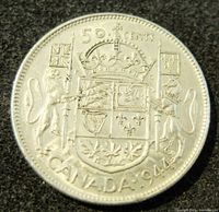 Obverse showing Canadian coat of arms, '50 CENTS', 'CANADA 1944'.