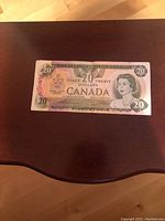 Front side of 1979 Canadian $20 banknote showing Queen Elizabeth II portrait