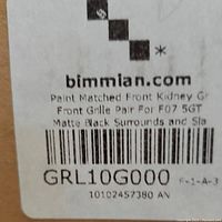 Label showing paint-matched matte black kidney grille pair for F07 5GT