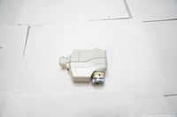 Siemens SSC61U valve actuator top and side views showing product details and connection ports.