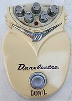 Front and top view of cream Danelectro Daddy O pedal showing layout and controls.