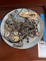 Overview of tray containing all jewelry items