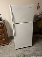 Front view of closed refrigerator