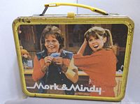 Front side of the Mork and Mindy lunchbox showing Mork and Mindy characters.