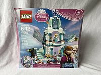 Front of the sealed box showing the set name, number, piece count and recommended age range.