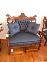 Front overview of the settee with two matching cushions in place