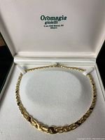 Chain necklace displayed in Oromagia Gioielli presentation box
