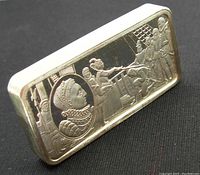 Obverse view showing high relief engraving of Queen portrait and Drake knighting scene