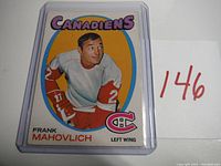 Front image of the 1971-72 OPC Frank Mahovlich hockey card, showing player photo, team name, and position.