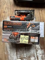 Photo showing the boxed product with Black & Decker branding and note specifying 5 1/2 inch circular saw, 20V lithium.