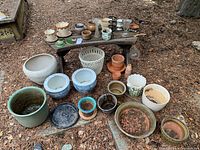 Overall view of pots, bench and accessories