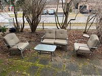 Full overview of the complete set on patio