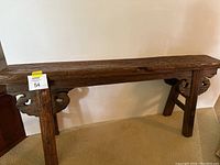 Front view showing bench construction