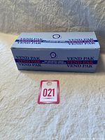 Original unopened 1990-91 OPC Hockey Vend Pak box shown from the top with 'VEND PAK' and '500 SPORTSCARDS' markings.