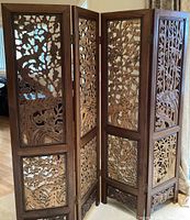 Front view of all four panels fully extended showing overall appearance and condition