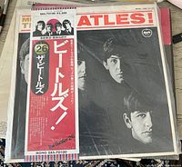Front cover of The Beatles – Meet The Beatles with mono EAS-70100 obi strip and Japanese text.
