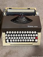 Front view of Royal Safari manual typewriter showing keyboard and brand logo