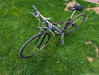 Side angle view of the GIANT Cypress SX bicycle showing the entire frame, wheels, front handlebar, and seat.