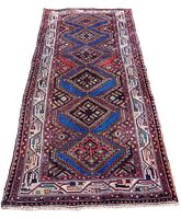 Full view of runner laid flat showing overall pattern and coloration