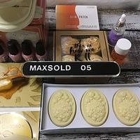 Overview image showing all items including bath bombs, soaps, nail dryer, spa oils, and nail polish bottles.