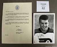 Photo showing the signed Eric Lindros 5x7 black and white photo and the typed letter from the Ottawa Civic Hospital Foundation side by side.