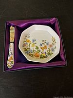 Butter dish and butter spreader set in original box with satin lining