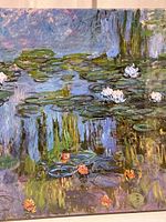 Close-up image of the puzzle artwork representing Monet's Waterlilies painting.