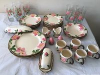 Overview of full set displayed on table