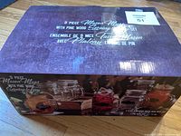 Box label showing 9 piece mason jar mug set including pine wood serving tray