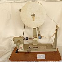 full view of Sasheen bow maker on plywood base