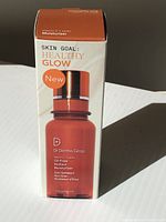 Front view of the sealed moisturizer box showing product name, brand, and size.