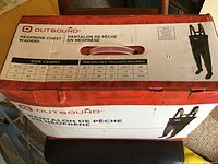 Top view of box showing Outbound branding, size chart with size 11 marked, product name in English and French.