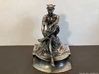 Front view of sculpture