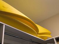 Foam roll close-up showing layers and yellow color