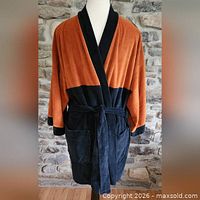 Front view of colour-block velour robe on mannequin