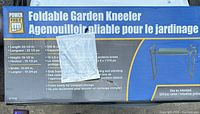 Photo of the product box showing specifications and features of the foldable garden kneeler.