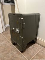 Three-quarter view showing body, legs with casters and overall profile