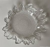 Iittala Ultima Thule 3-toed textured glass bowl showing organic ice-inspired design