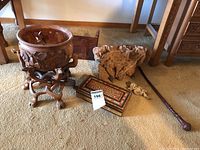 Photo of the entire lot showing all six main items described.