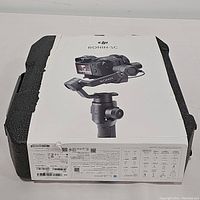 Closed retail box for DJI Ronin-SC Pro Combo stabilizer showing product image and specifications.