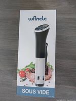 Box showing Wancle brand sous vide immersion circulator with image and product name.