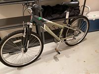 Full side view of Norco Pinnacle bike showing frame, wheels, and saddle